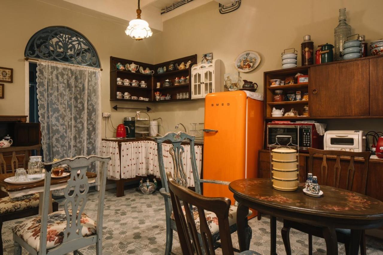 Lhong Yaowarat Hostel Бангкок Экстерьер фото