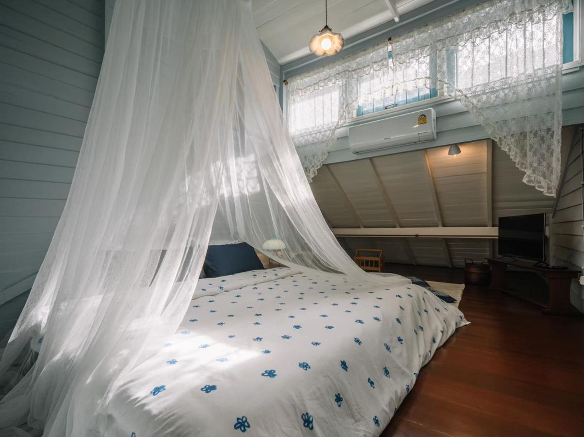 Lhong Yaowarat Hostel Бангкок Экстерьер фото