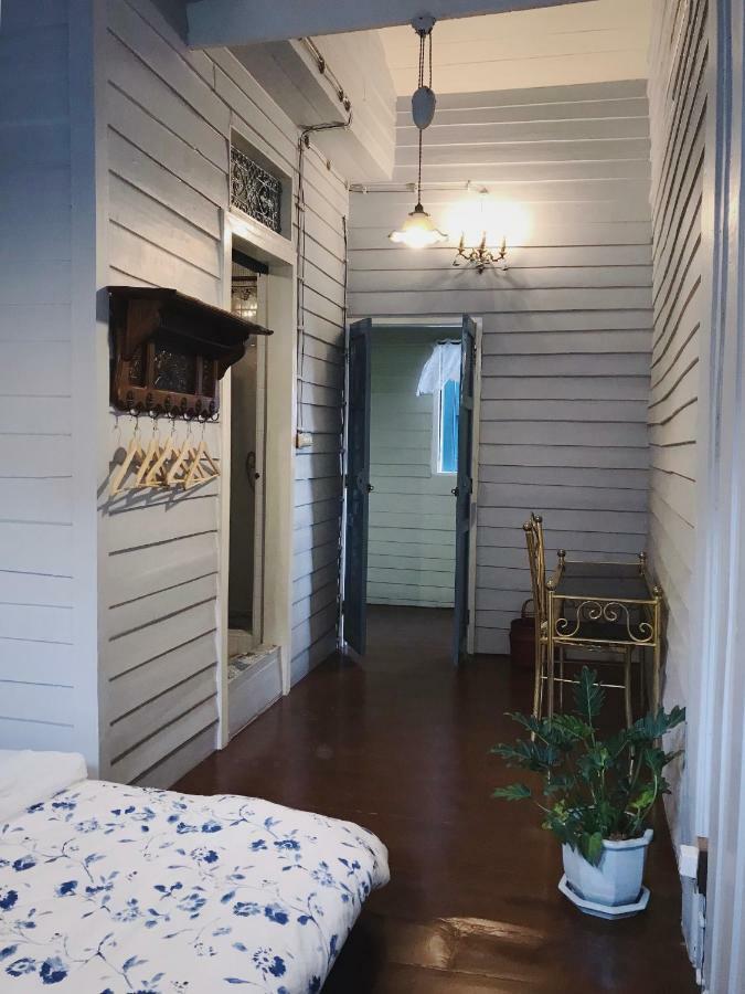 Lhong Yaowarat Hostel Бангкок Экстерьер фото